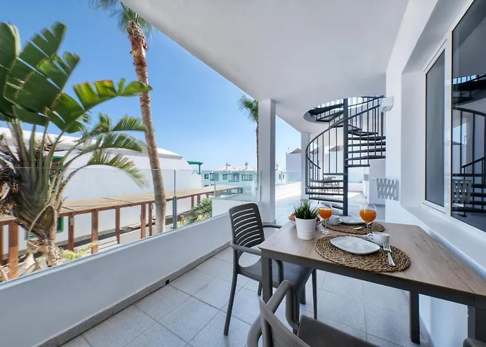 Palm Oasis * Puerto del Carmen (Lanzarote)